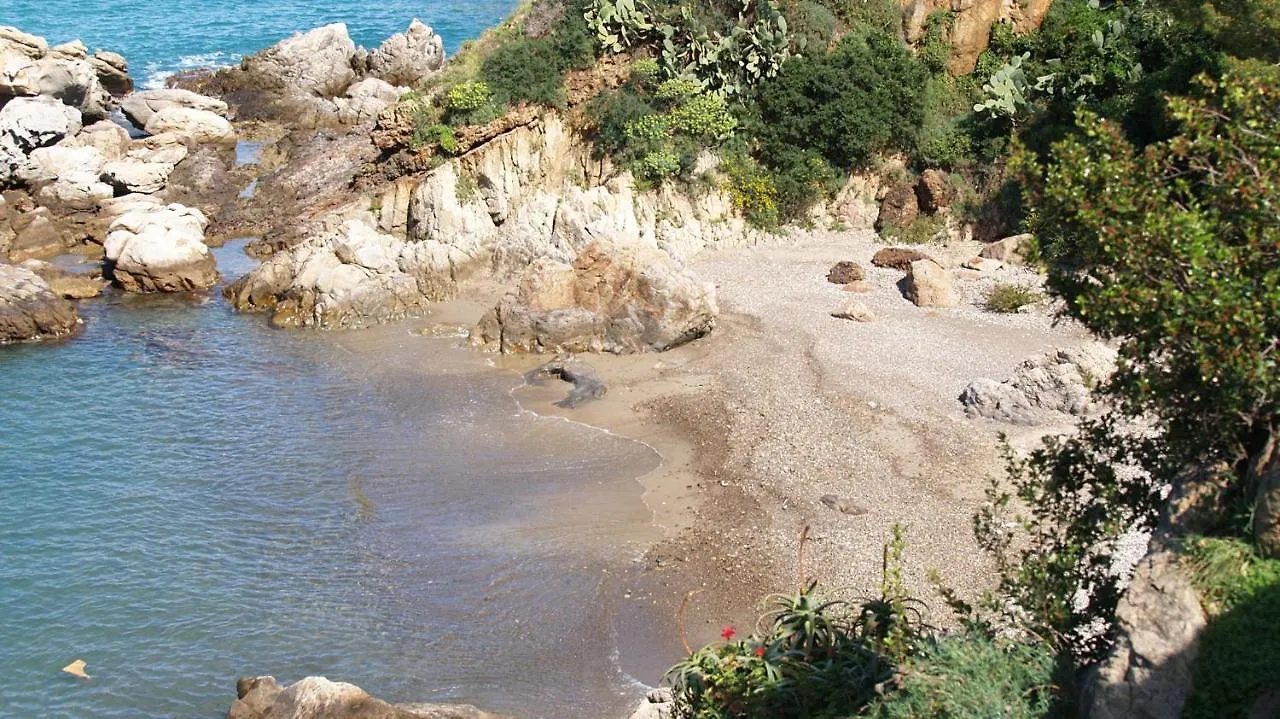 Calaluna Villa Cefalù 0*,