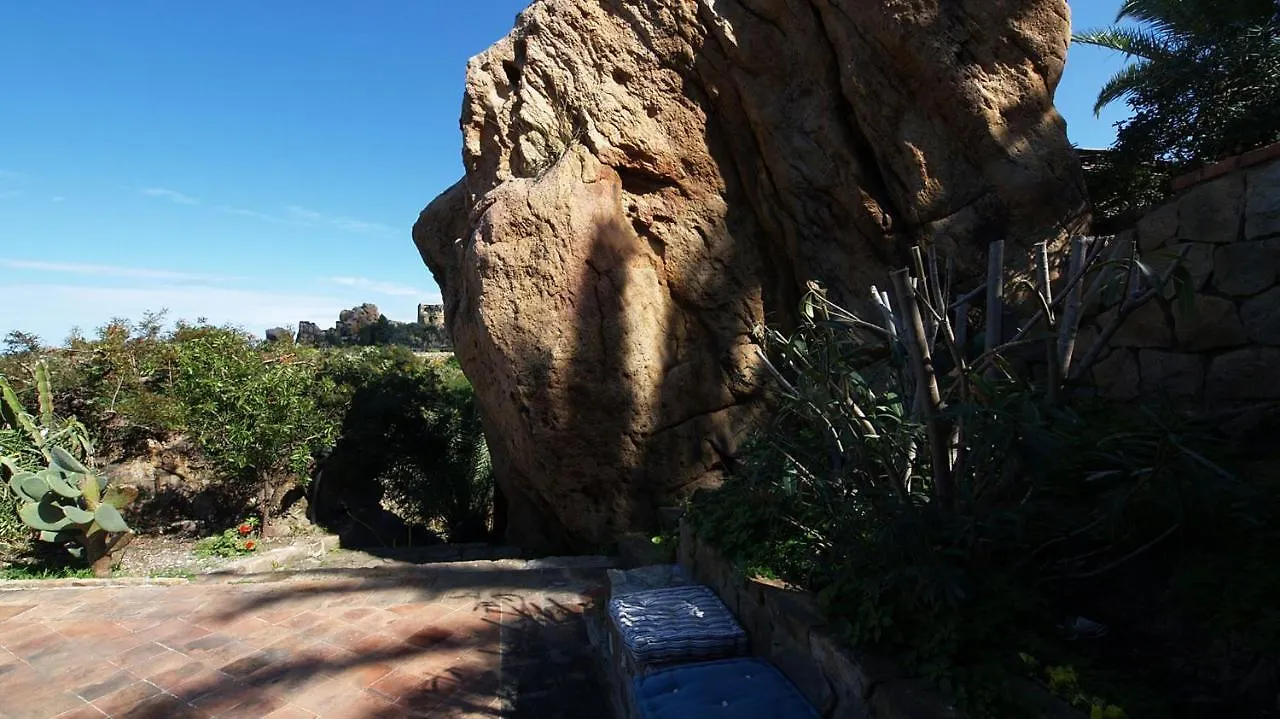 Alpesi faház Calaluna Villa Cefalù